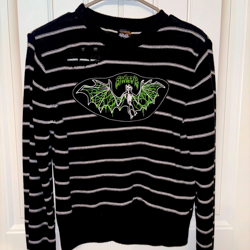 DOLLS KILL- DISTRESSED SWEATER